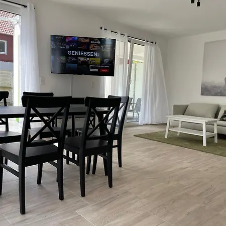 6 Personen Neubau Mit Garten 