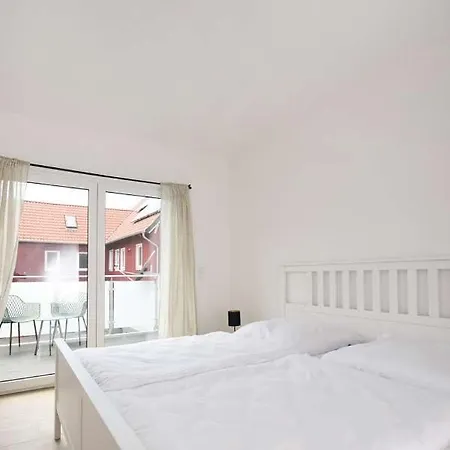 Feriehus 6 Personen Neubau Mit Garten 