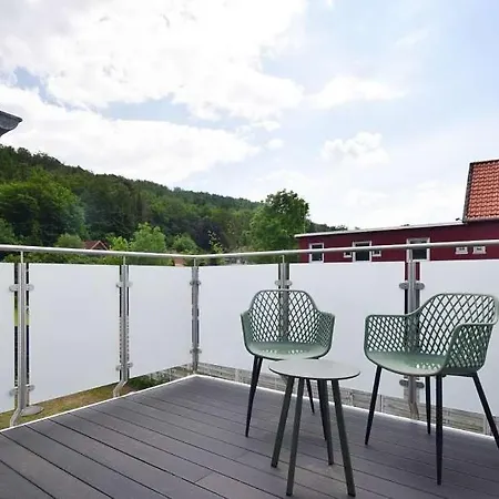 6 Personen Neubau Mit Garten 